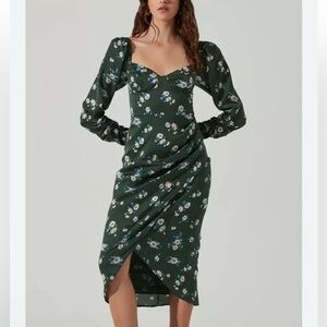 ASTR THE LABEL green floral satin milk maid dress size M